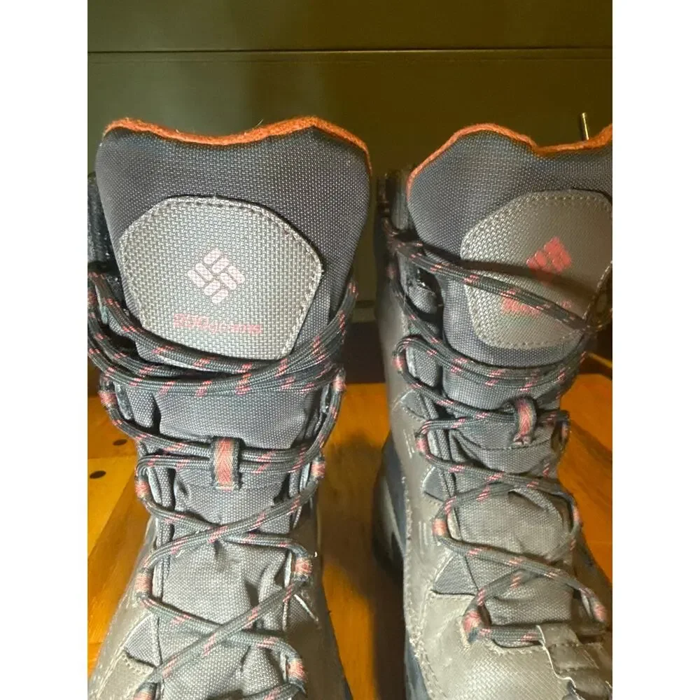 Columbia minimally worn